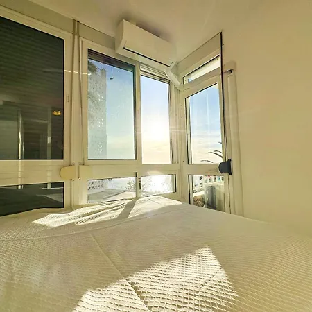 Mit Direktem Meerblick In Apartment